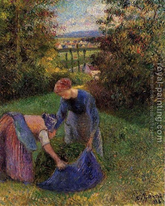 Camille Pissarro : Women Gathering Grass